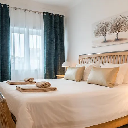 Family Apartment *