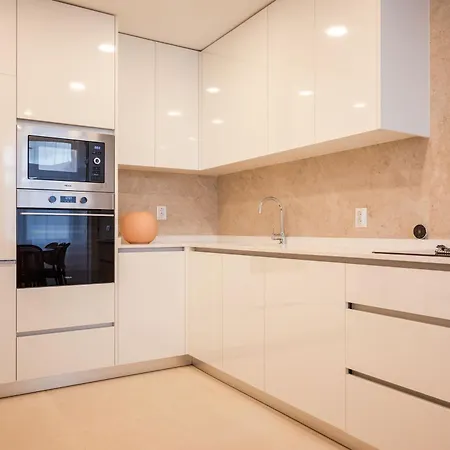 Family Apartment *